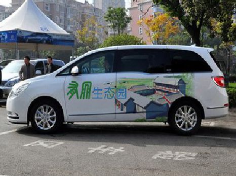 石首户外车贴喷绘如何保持效果?